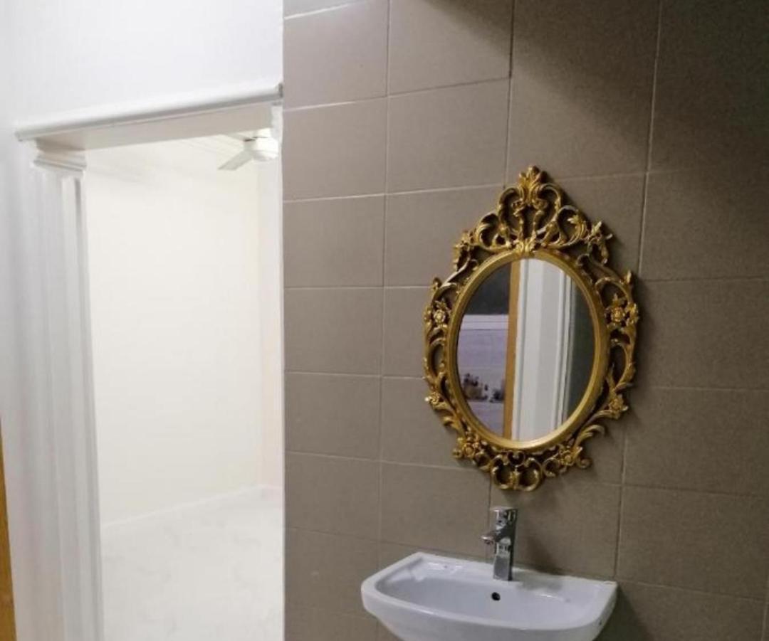 صقر للعوائل -غرف نوم وجلسه واسعه ومطبخ- Appartement Riyad