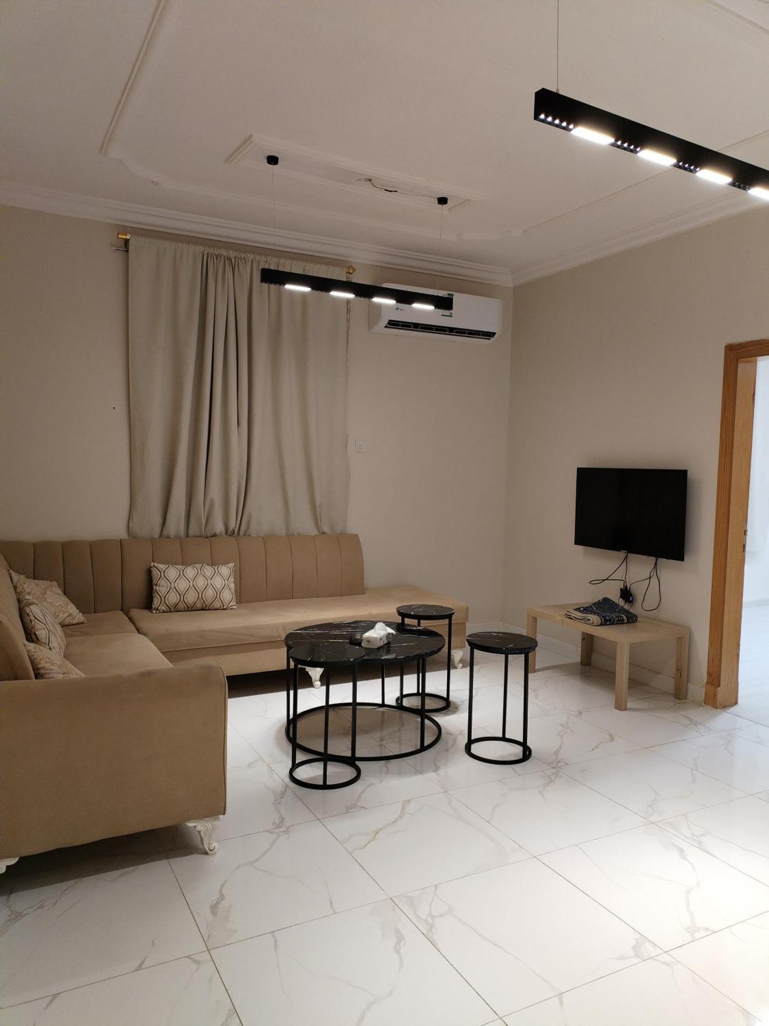 صقر للعوائل -غرف نوم وجلسه واسعه ومطبخ- Appartement *